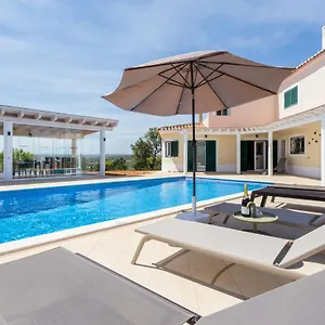The Sun Hill 3*, Lagos Portugal